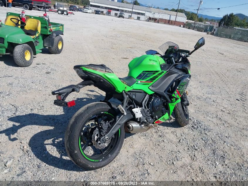 VIN ML5EXER11PDAB0476 2023 KAWASAKI EX650 R
