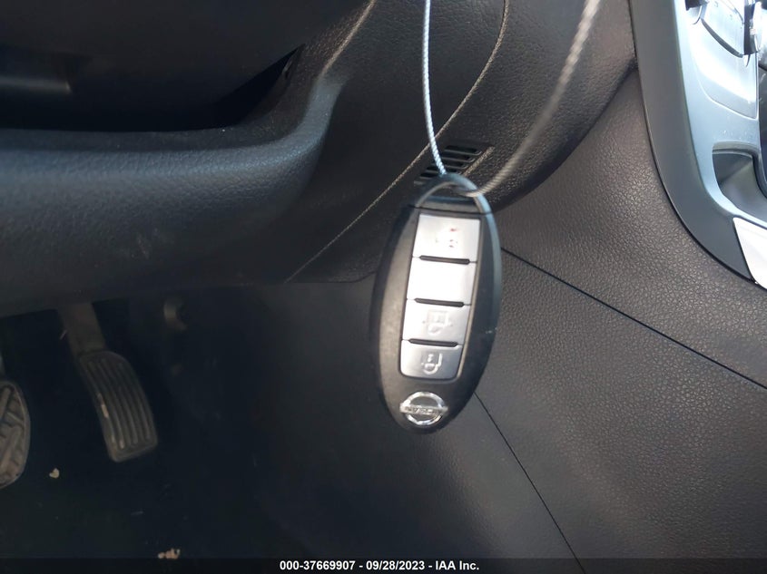 VIN 3N1AB7AP8HY332999 2017 NISSAN SENTRA SV