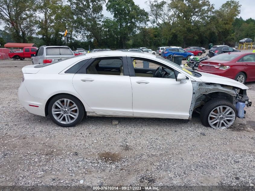 2013 LINCOLN MKZ - 3LN6L2JK8DR812886