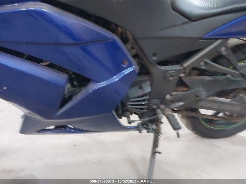 2009 KAWASAKI EX250 J - JKAEXMJ1X9DA49354
