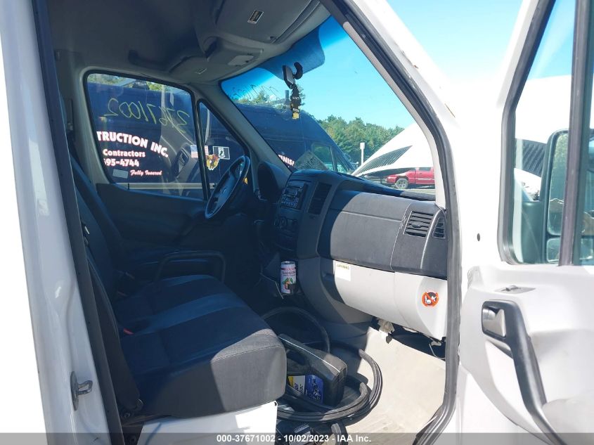 2013 MERCEDES-BENZ SPRINTER 2500 NORMAL ROOF WD3PE7CC8D5775079