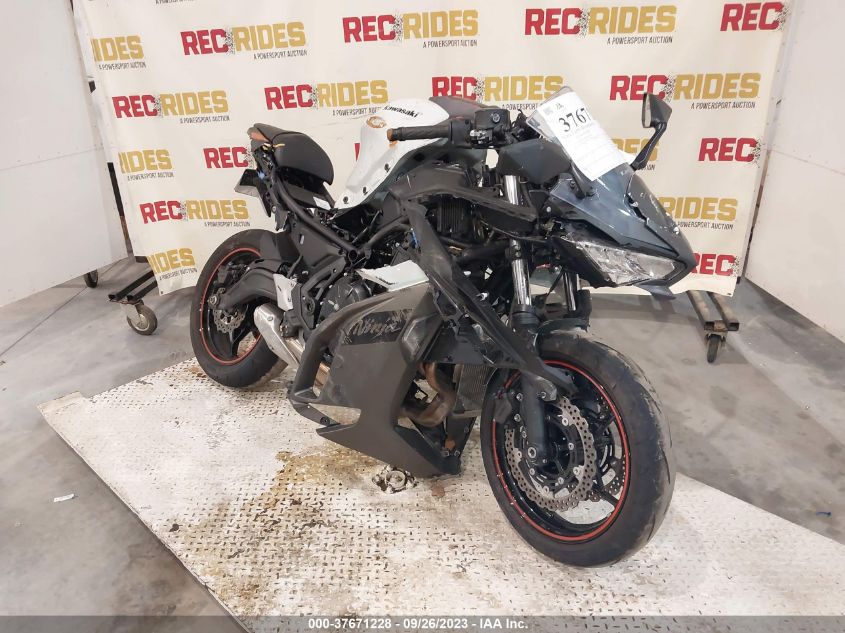 2023 KAWASAKI EX650 R - ML5EXER1XPDA90770