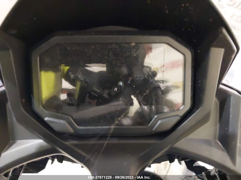 2023 KAWASAKI EX650 R - ML5EXER1XPDA90770
