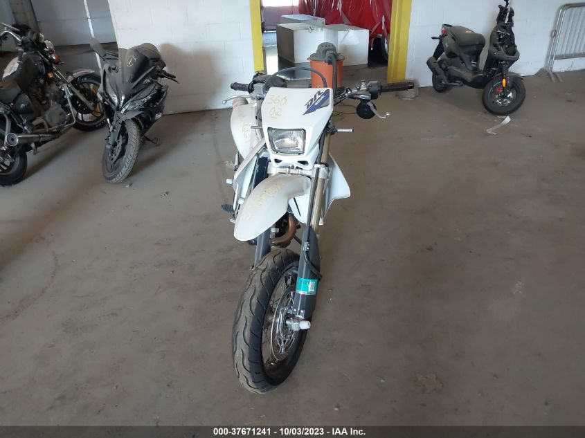 2022 SUZUKI DR-Z400 SM JS1SK44A8N7100272