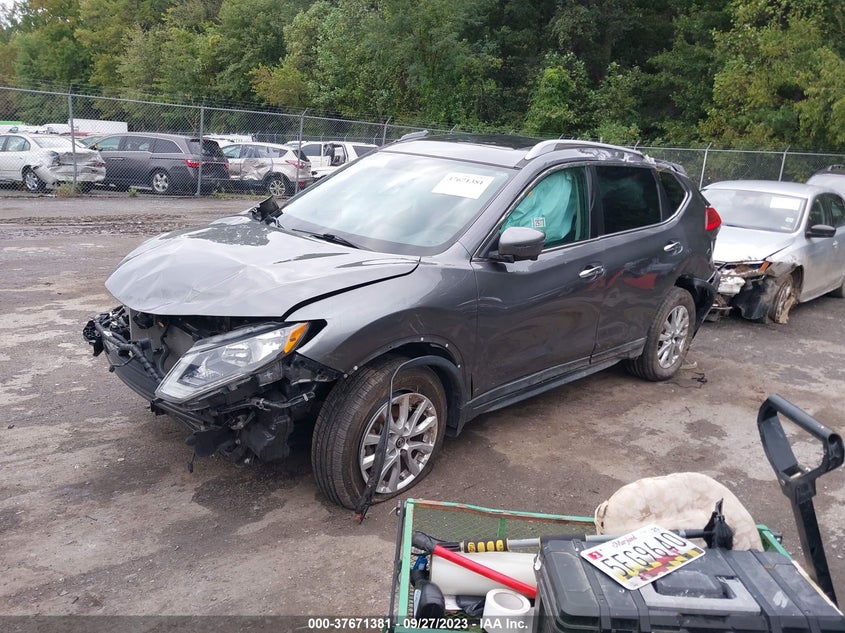 VIN 5N1AT2MV3HC735686 2017 NISSAN ROGUE SV