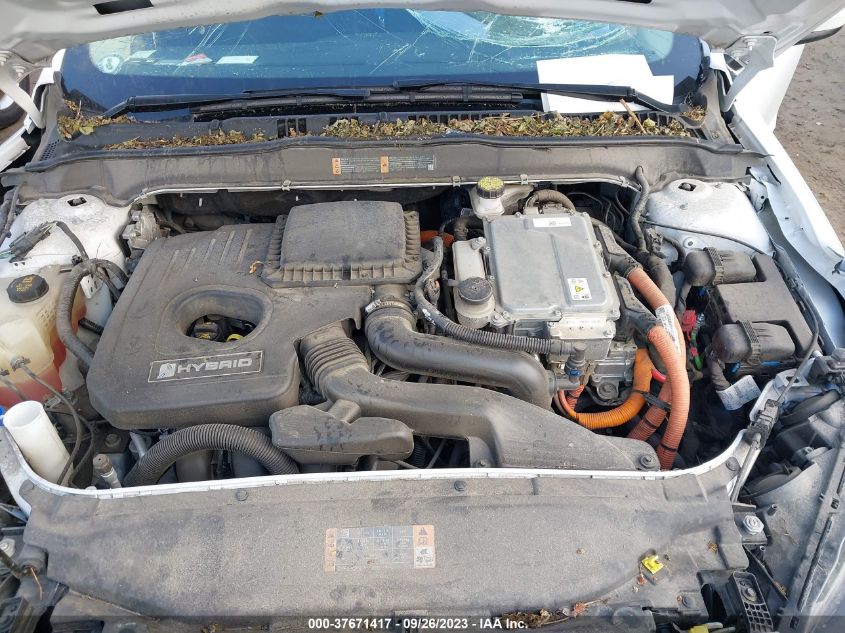 3FA6P0LU2KR222763 Ford Fusion Hybrid SE 10