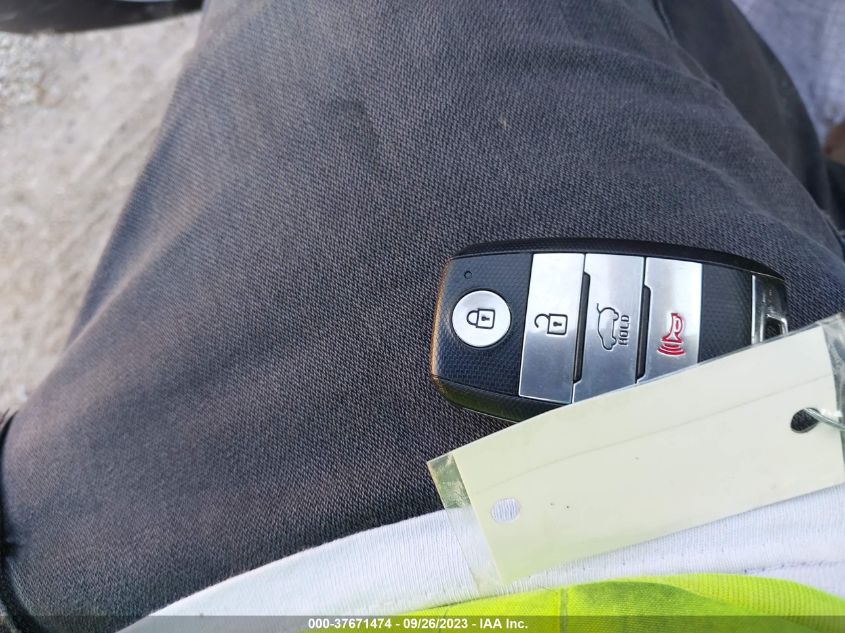 2014 KIA SOUL + - KNDJP3A58E7066550