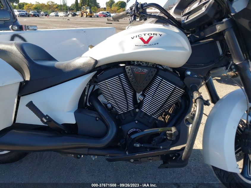 2016 VICTORY MOTORCYCLES CROSS COUNTRY 5VPDB36N9G3055492