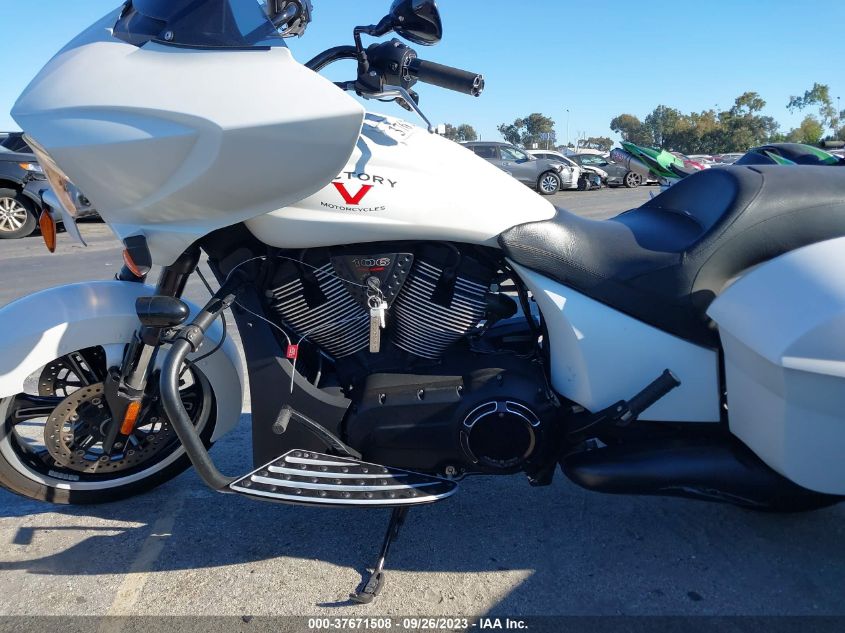 2016 VICTORY MOTORCYCLES CROSS COUNTRY 5VPDB36N9G3055492