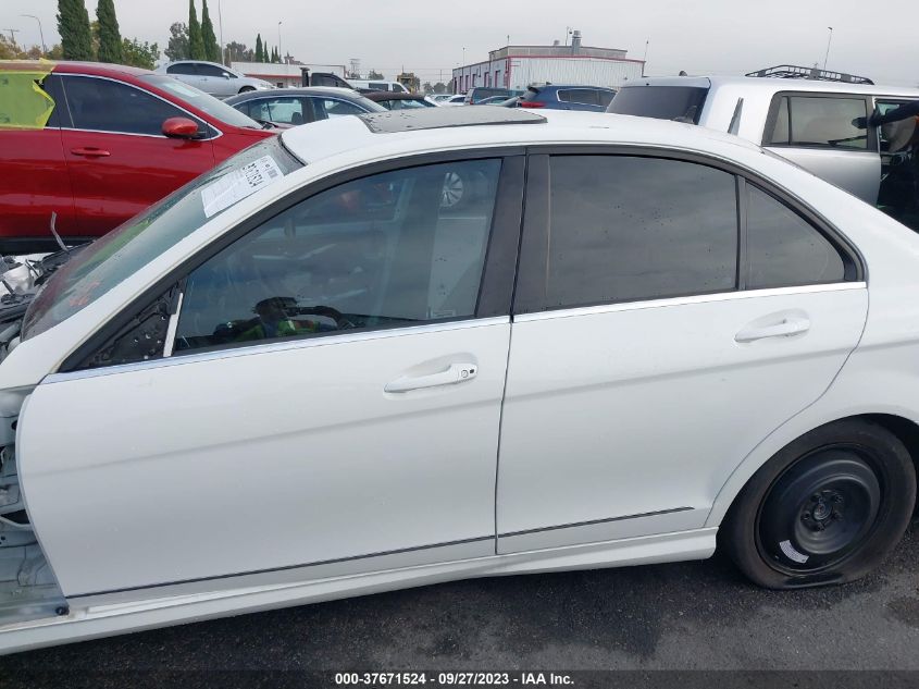 2014 MERCEDES-BENZ C 250 SPORT/LUXURY WDDGF4HB3EG209084