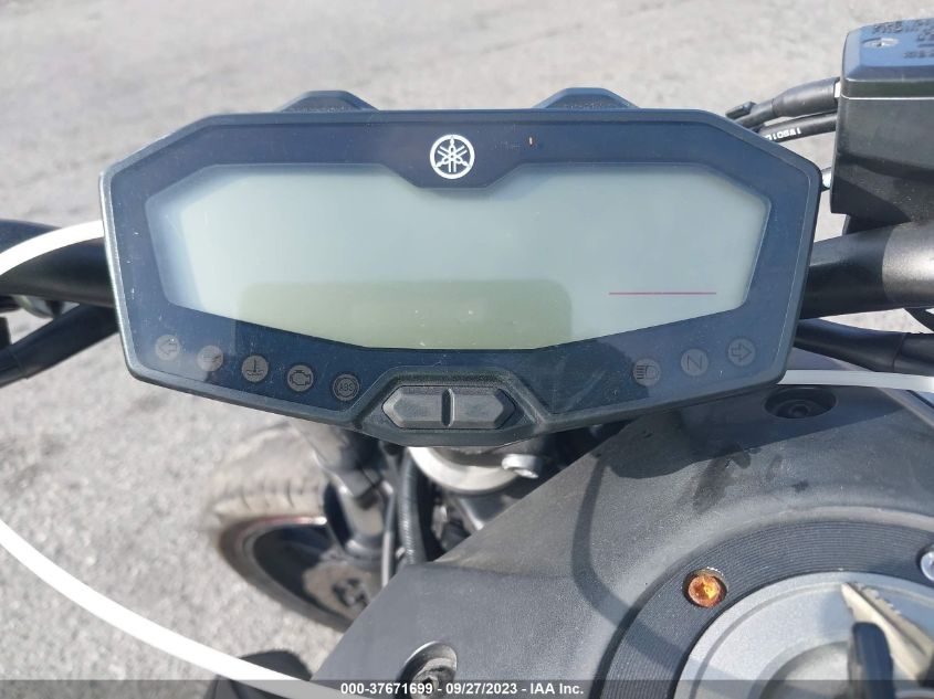 VIN JYARM27Y7LA001420 2020 YAMAHA MT07 C