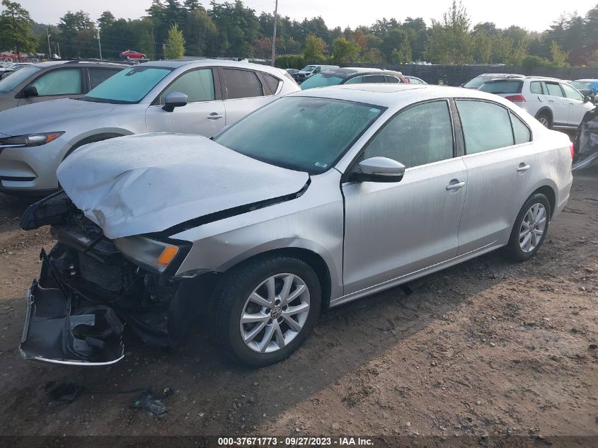 2014 VOLKSWAGEN JETTA SEDAN SE W/CONNECTIVITY/SUNROOF - 3VWB17AJ2EM375976