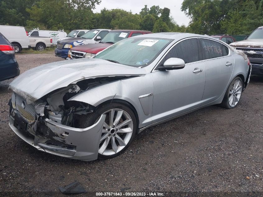 2013 JAGUAR XF V6 AWD - SAJWJ0EF0D8S90625