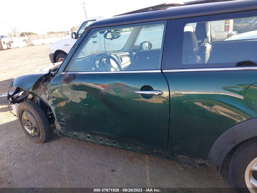 2013 MINI HARDTOP COOPER - WMWSU3C57DT370448