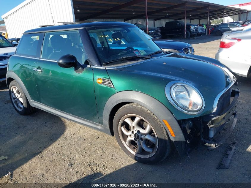 2013 MINI HARDTOP COOPER - WMWSU3C57DT370448