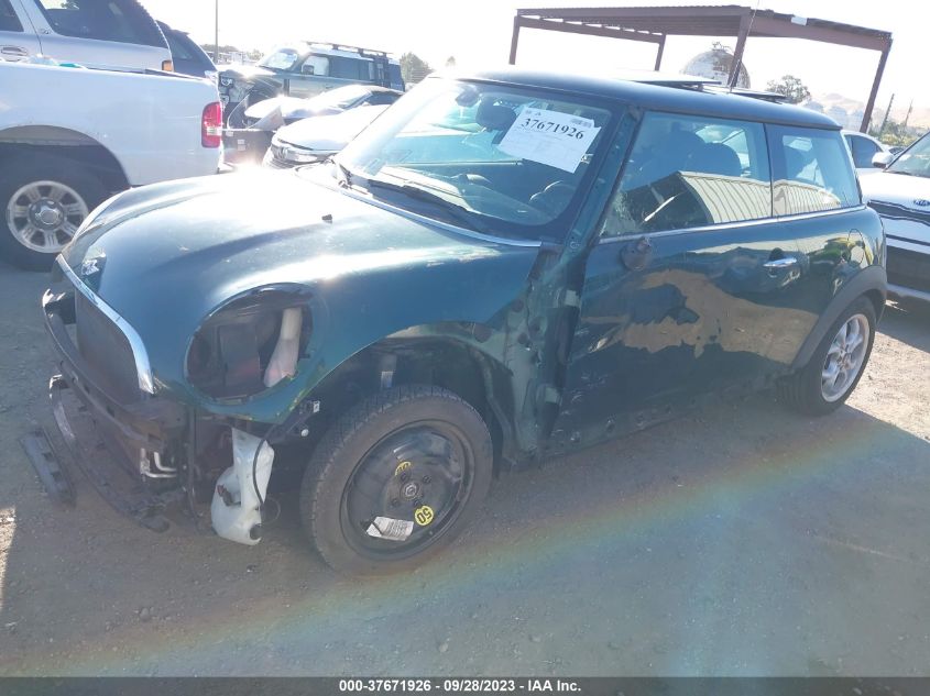 2013 MINI HARDTOP COOPER - WMWSU3C57DT370448