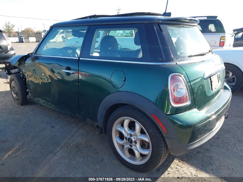 2013 MINI HARDTOP COOPER - WMWSU3C57DT370448