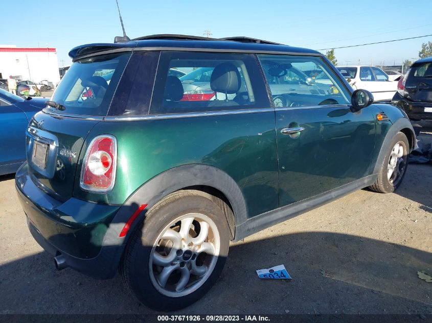 2013 MINI HARDTOP COOPER - WMWSU3C57DT370448