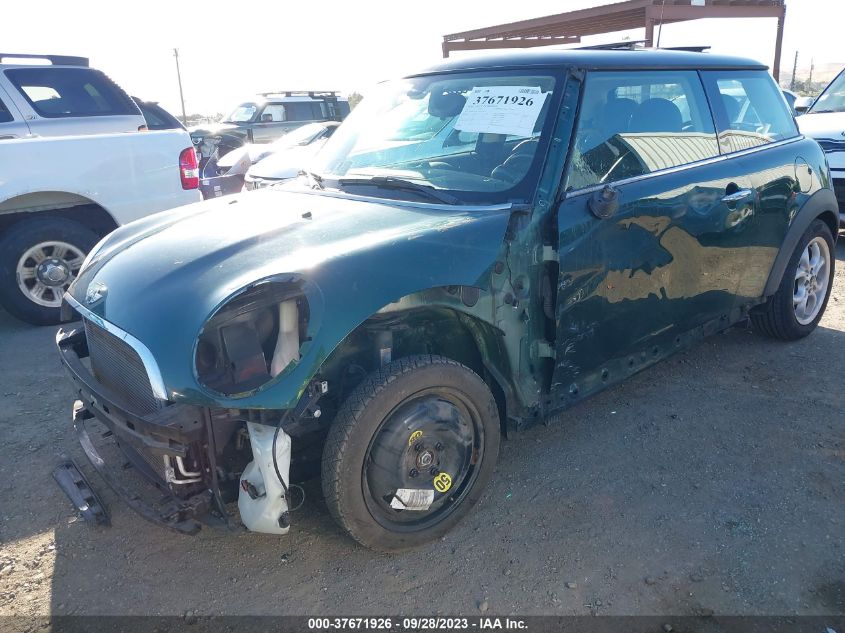 2013 MINI HARDTOP COOPER - WMWSU3C57DT370448