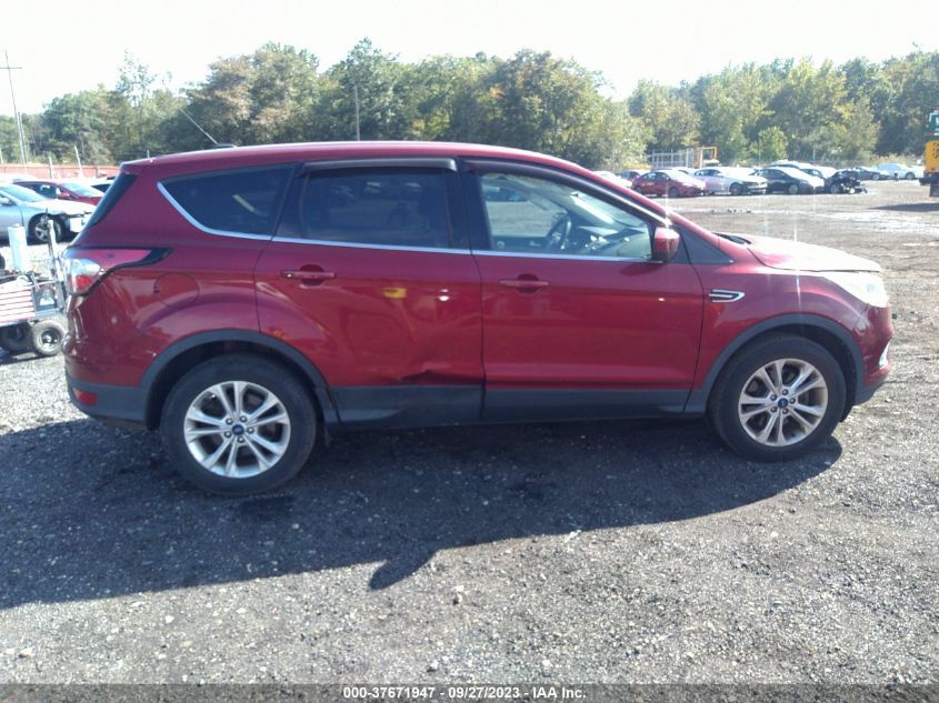 2017 FORD ESCAPE SE - 1FMCU9GD7HUE41879