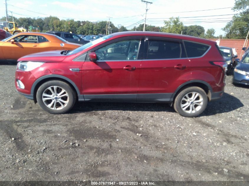 2017 FORD ESCAPE SE - 1FMCU9GD7HUE41879