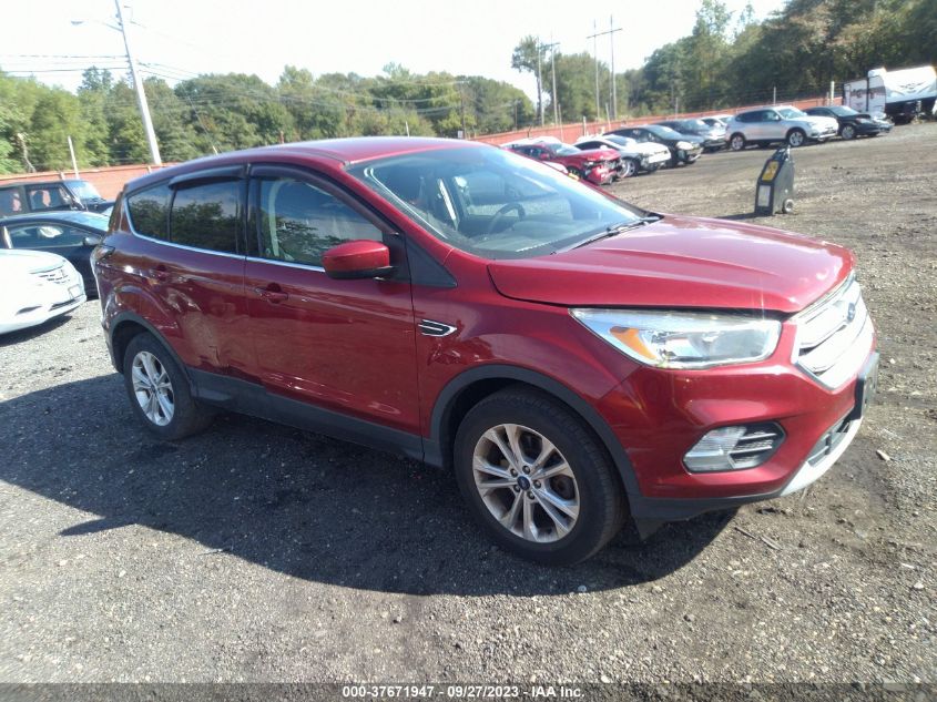 2017 FORD ESCAPE SE - 1FMCU9GD7HUE41879