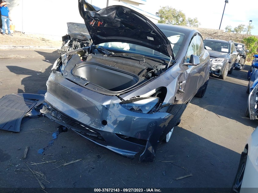 VIN 7SAYGDEE8PF877943 2023 TESLA MODEL Y LONG RANGE