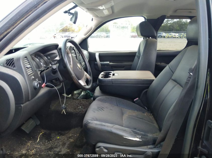 2013 CHEVROLET SILVERADO 1500 LT - 1GCRKSE75DZ106626