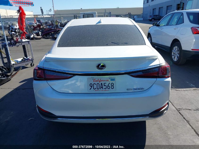 58ACA1C15NU023332 Lexus ES ES 300H 17