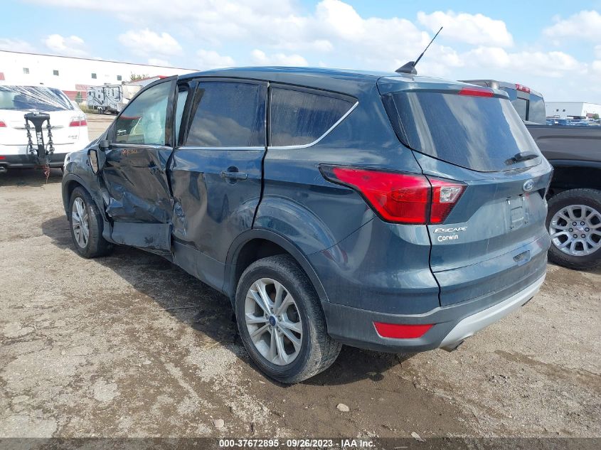 2019 FORD ESCAPE SE - 1FMCU9GD0KUB14229