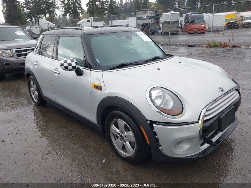 2015 MINI COOPER HARDTOP 4 DOOR - WMWXS5C55FT832080