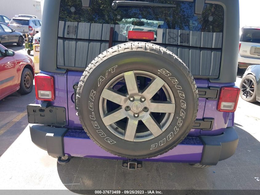 2018 JEEP WRANGLER JK UNLIMITED SAHARA 1C4BJWEG4JL907879