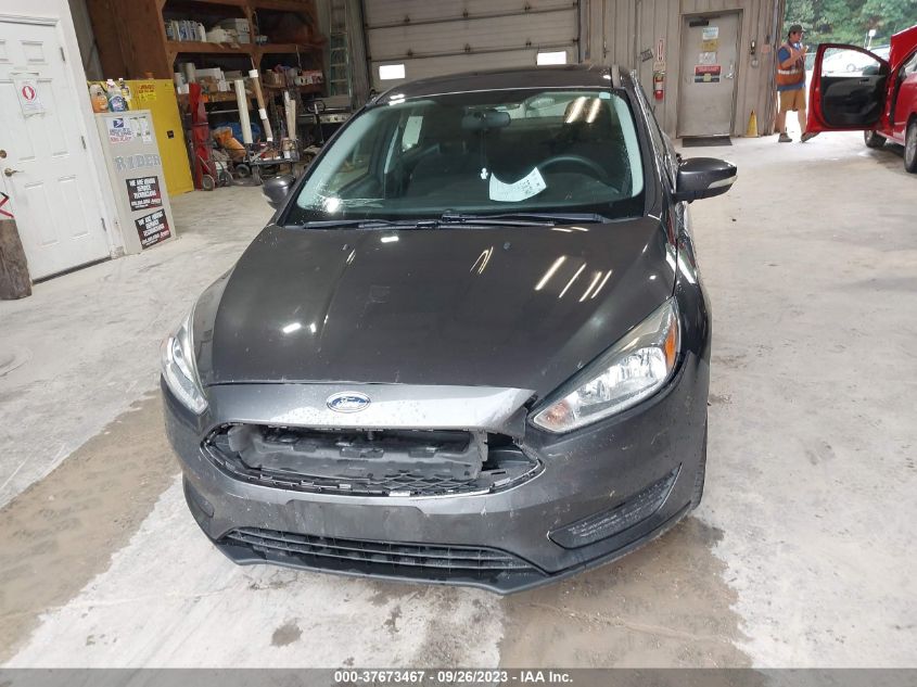 2015 FORD FOCUS SE - 1FADP3F27FL317066