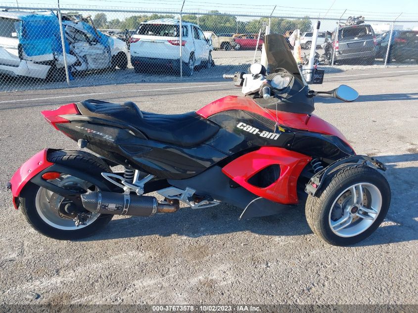 2010 CAN-AM SPYDER ROADSTER RS - 2BXJAHA16AV000123