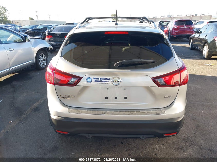 VIN JN1BJ1CP5KW525949 2019 NISSAN ROGUE SPORT SV