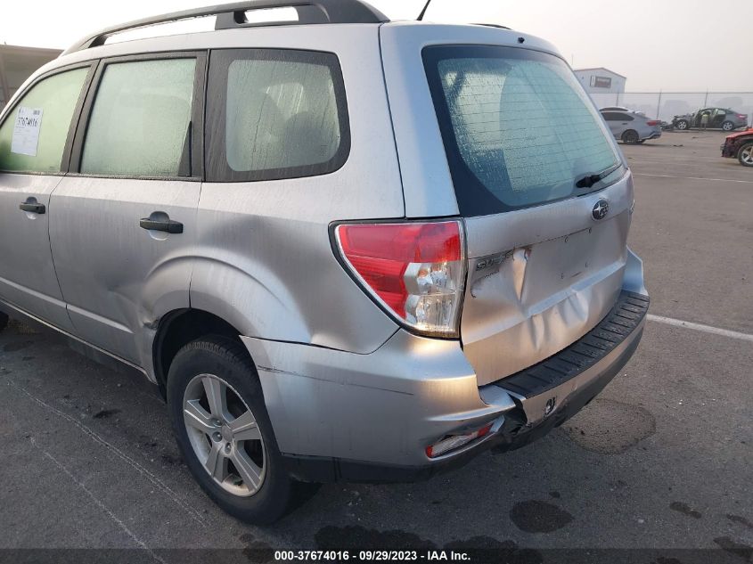 2013 SUBARU FORESTER 2.5X - JF2SHABC1DH428084