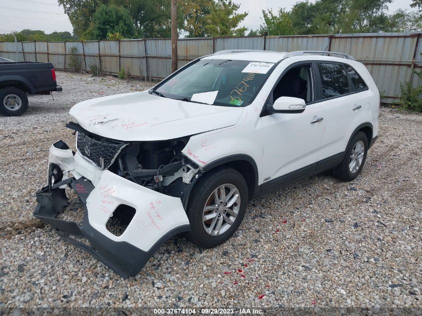 2015 KIA SORENTO LX - 5XYKTCA65FG585150