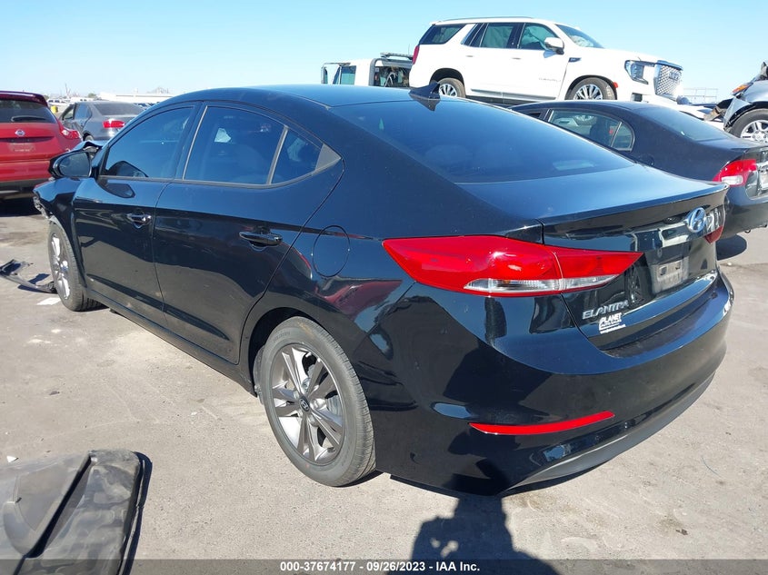 VIN 5NPD84LFXHH075790 2017 HYUNDAI ELANTRA SE