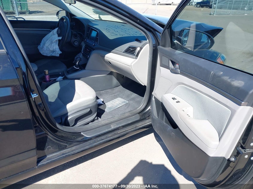 VIN 5NPD84LFXHH075790 2017 HYUNDAI ELANTRA SE