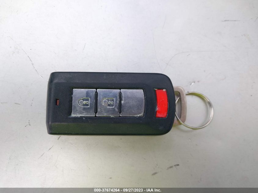 2017 MITSUBISHI OUTLANDER SE/SEL - JA4AD3A30HZ013366