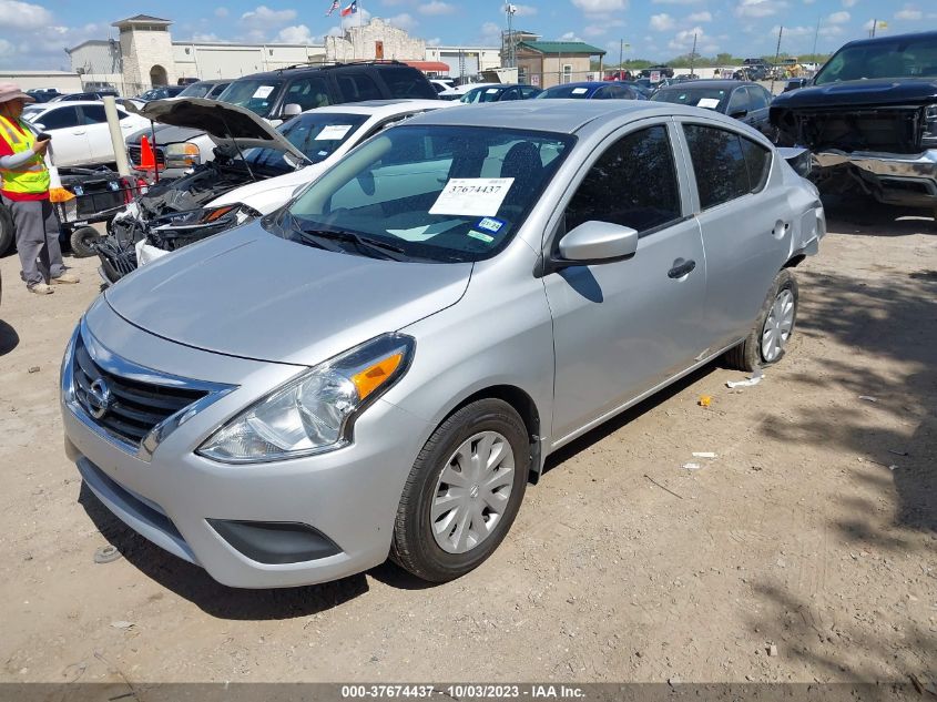 3N1CN7AP0KL827301 Nissan Versa Sedan S 2