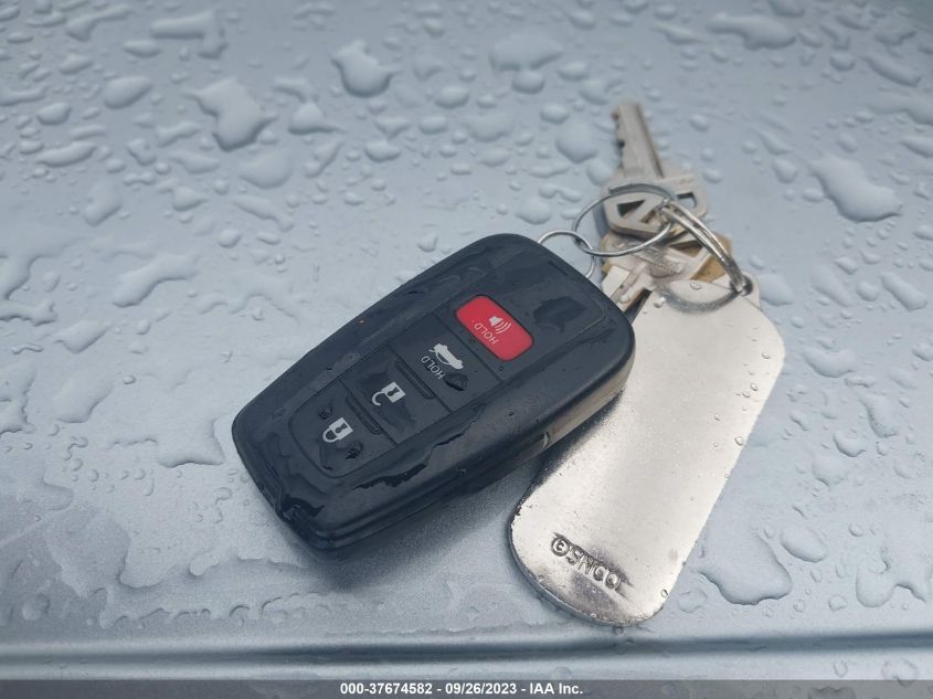 2018 TOYOTA CAMRY - 4T1D21HK3JU508774