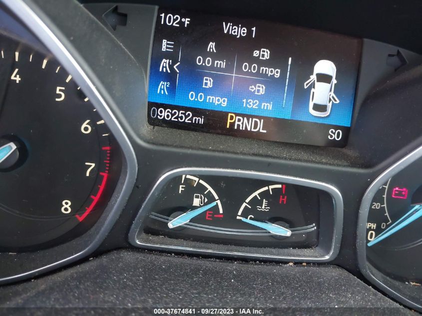 2015 FORD FOCUS SE - 1FADP3F24FL340577