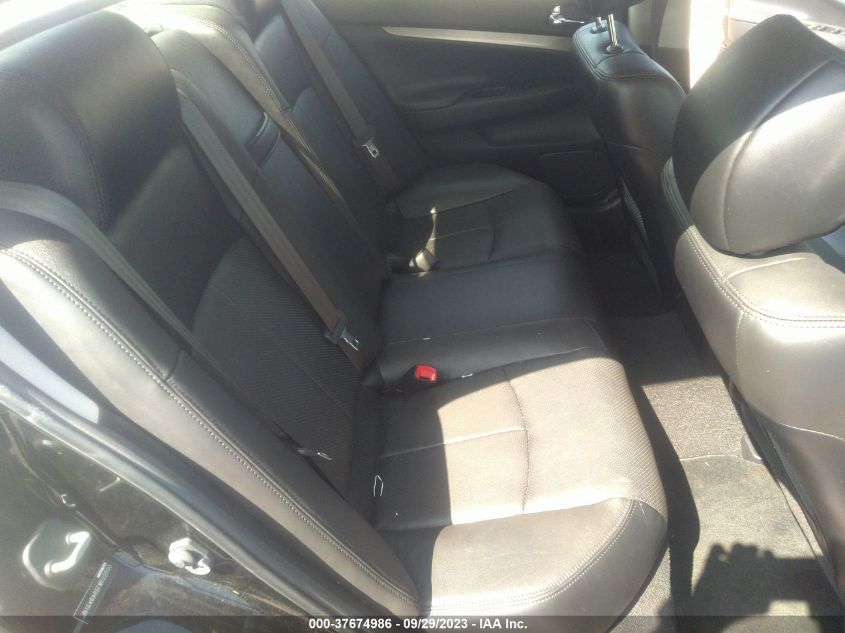 2015 INFINITI Q40 JN1CV6AR5FM522500