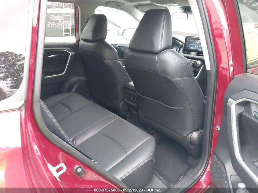 VIN 2T3C1RFV8MW170397 2021 TOYOTA RAV4 XLE PREMIUM