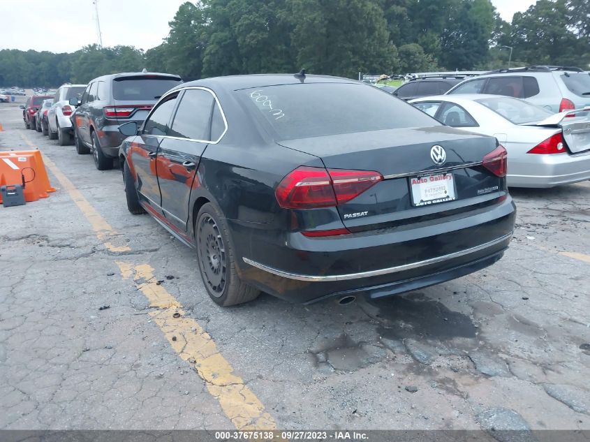 2017 VOLKSWAGEN PASSAT R-LINE W/COMFORT PKG - 1VWDT7A37HC066093