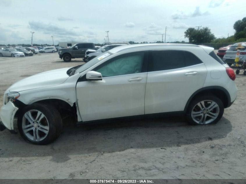 2015 MERCEDES-BENZ GLA-CLASS GLA 250 WDCTG4GB4FJ096252