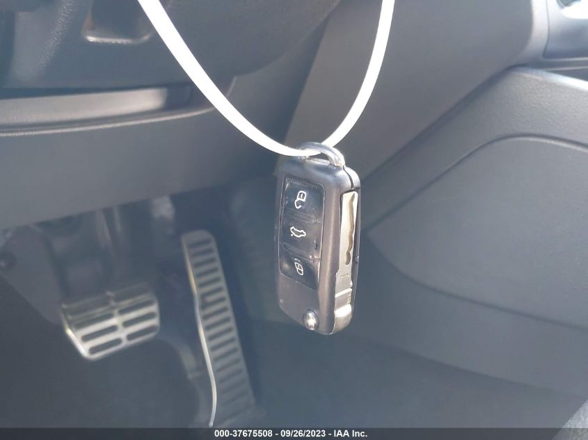 2013 VOLKSWAGEN GLI AUTOBAHN W/NAV 3VW4T7AJ2DM286328