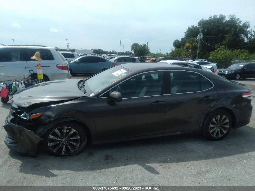 2018 TOYOTA CAMRY LE/SE/XLE/L - 4T1B11HK9JU646824