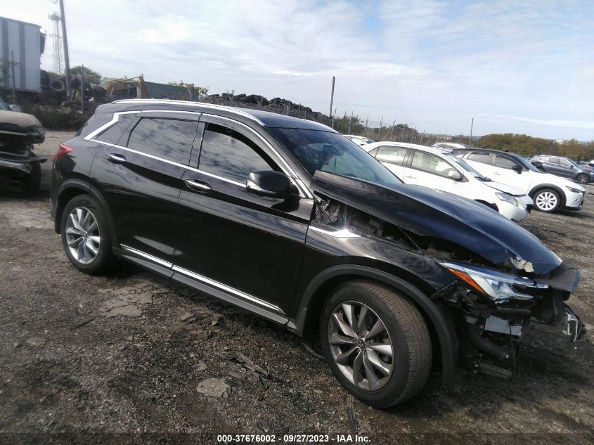 3PCAJ5M3XKF133274 Infiniti QX50 ESSENTIAL/PURE